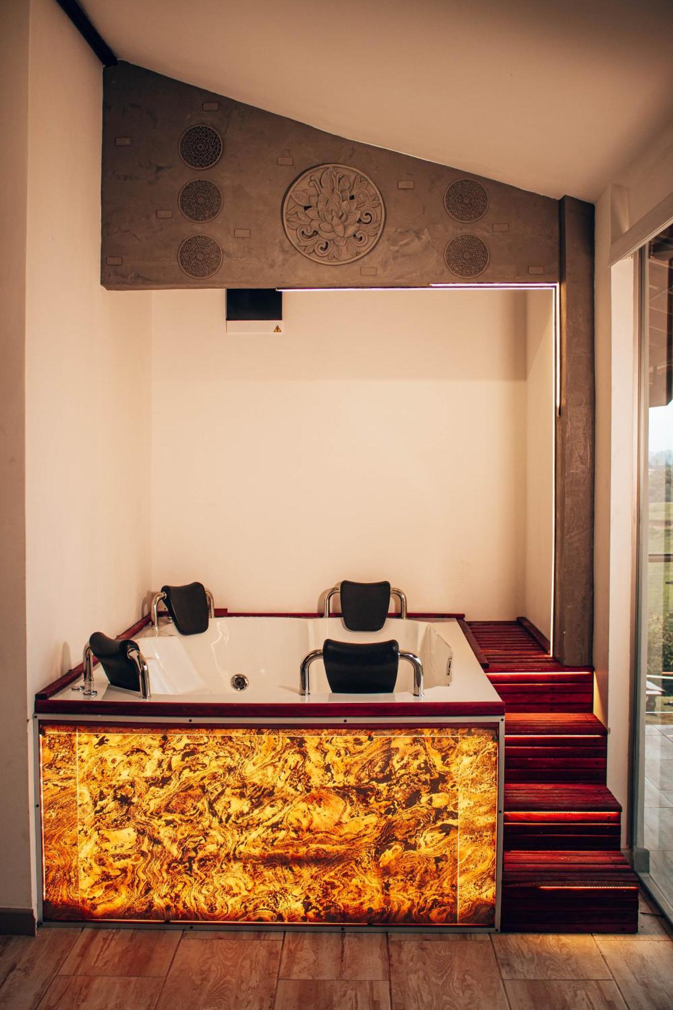 Oeroek Hotel ริโอเนโกร ภายนอก รูปภาพ